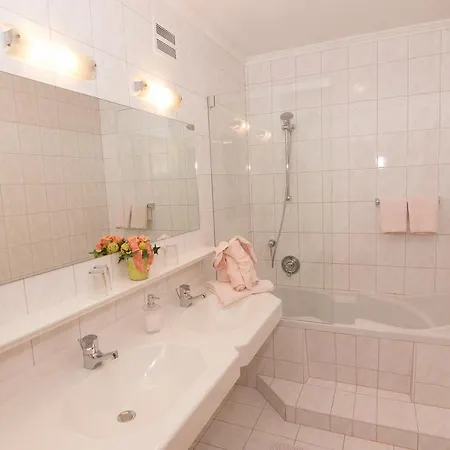 Schiederhof * ميترسل