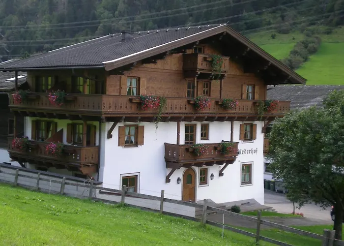 Schiederhof 农家乐 *